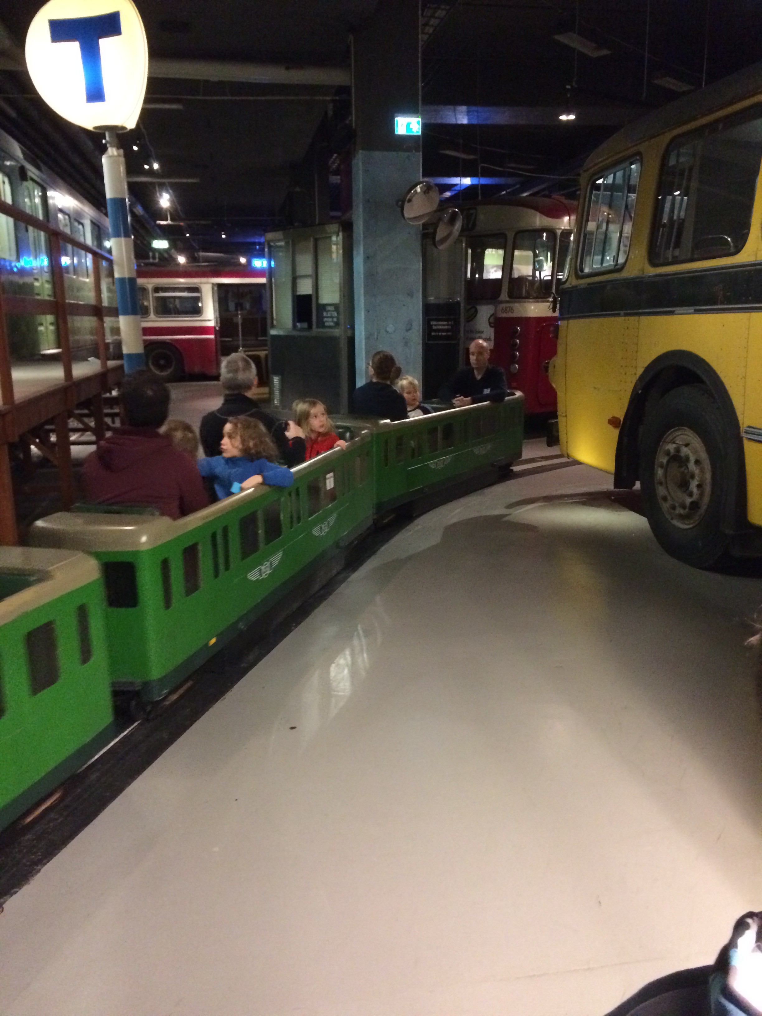 Man kunde åka runt på museet med ett litet tåg.